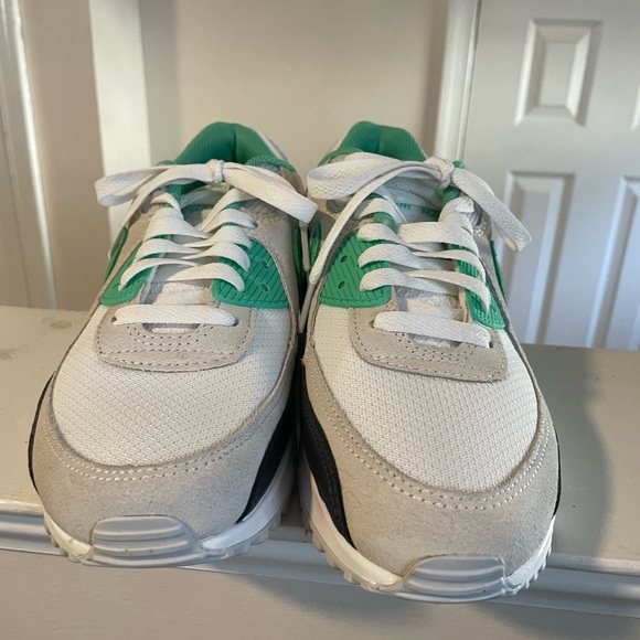 Nike Air Max 90 White Green Sneakers men size 8 - Picture 4 of 6